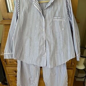 Victoria's Secret 100% 2 pc. Tailored Pajamas